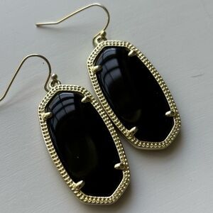Kendra Scott Elle earrings. Black